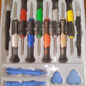 KIT DE HERRAMINETAS X 16 PZS (INCLUYE 10 DESTORNILLADORES RELOJEROS) TOTAL (TKTTSK0162)